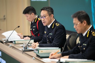 The Commissioner of Customs and Excise, Mr Chan Tsz-tat (centre), chaired Customs' 2025 year-end press conference held at the Customs Headquarters Building today (February 12).