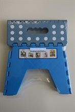 Hong Kong Customs today (January 25) alerted members of the public to a potential falling hazard posed by one unsafe model of plastic folding stool. Photo shows the plastic folding stool.