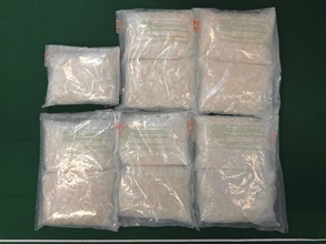 Hong Kong Customs yesterday (June 24) seized about 22 kilograms of suspected ketamine with an estimated market value of about $8.4 million in Tsuen Wan. A 31-year-old man suspected to be connected with the case was arrested. Photo shows the suspected ketamine seized.