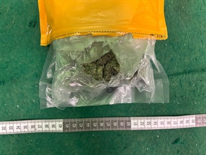 Hong Kong Customs today (July 24) detected two passenger drug trafficking cases at Hong Kong International Airport and seized about 9.5 kilograms of suspected cannabis buds, with a total estimated market value of about $1.8 million. Three persons were arrested. Photo shows the suspected cannabis buds seized and the snack packages used to conceal the drug in the first case.