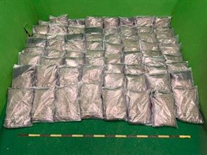 Hong Kong Customs detected a drug trafficking case involving baggage concealment at Hong Kong International Airport today (August 3), and seized about 33 kilograms of suspected cannabis buds with an estimated market value of about $6.8 million. A man was arrested. Photo shows the suspected cannabis buds seized in the case.