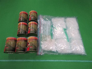 Hong Kong Customs seized about 2 kilograms of suspected methamphetamine and about 980 grams of suspected cocaine at Hong Kong International Airport on January 4 and yesterday (January 6) respectively with a total estimated market value of about $2.3 million. Photo shows the suspected methamphetamine seized.