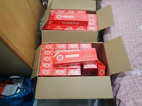 Hong Kong Customs mounted a territory-wide anti-illicit cigarette operation codenamed "Eagle" from May 1 to yesterday (May 28) to combat illicit cigarette activities on all fronts, including cross-boundary smuggling, storage and distribution as well as peddling, through a multi-pronged enforcement approach. During the operation, Customs detected a total of 94 cases and seized about 3.5 million suspected illicit cigarettes and about 1 million suspected illicit heat-not-burn (HNB) products with an estimated market value of about $12 million and a duty potential of about $8.5 million. Photo shows some of the suspected illicit cigarettes seized in one of the storage and distribution cases.