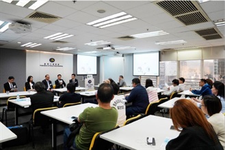 A glimpse of the HKAEO seminar